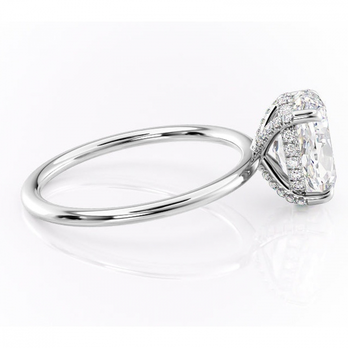 Inel de logodnă Clarabelle din aur Alb 14kt cu moissanite tăietură ovală – Solitar rafinată pentru profil înalt | Personalizează și configurează gratuit online [2]