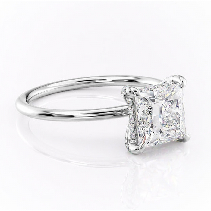 Inel de logodnă Clarabelle din aur Alb 14kt cu moissanite tăietură princess – Solitar rafinată pentru profil înalt | Personalizează și configurează gratuit online [1]