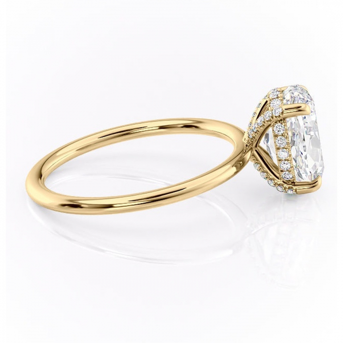 Inel de logodnă Clarabelle din aur Galben 14kt cu moissanite tăietură ovală – Solitar rafinată pentru profil înalt | Personalizează și configurează gratuit online [2]