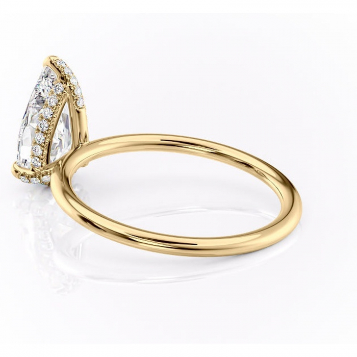 Inel de logodnă Clarabelle din aur Galben 14kt cu moissanite tăietură pară – Solitar rafinată pentru profil înalt | Personalizează și configurează gratuit online [5]