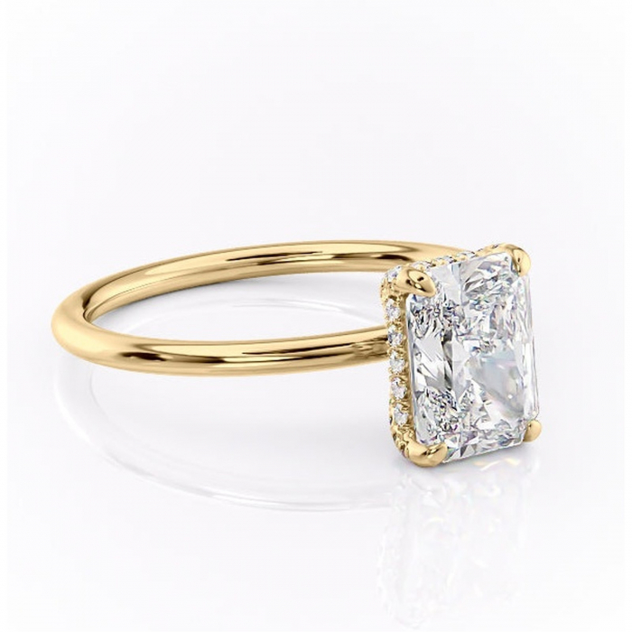 Inel de logodnă Clarabelle din aur Galben 14kt cu moissanite tăietură radiantă – Solitar rafinată pentru profil înalt | Personalizează și configurează gratuit online [1]