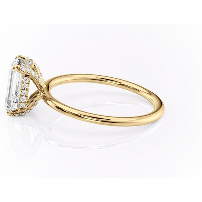 Inel de logodnă Clarabelle din aur Galben 14kt cu moissanite tăietură smarald – Solitar rafinată pentru profil înalt | Personalizează și configurează gratuit online [6]