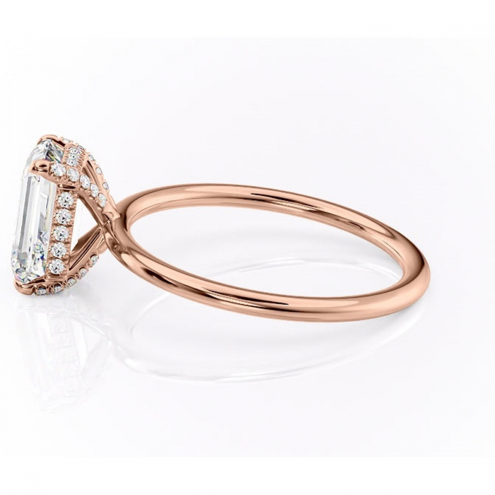 Inel de logodnă Clarabelle din aur Rose 14kt cu moissanite tăietură smarald – Solitar rafinată pentru profil înalt | Personalizează și configurează gratuit online [6]