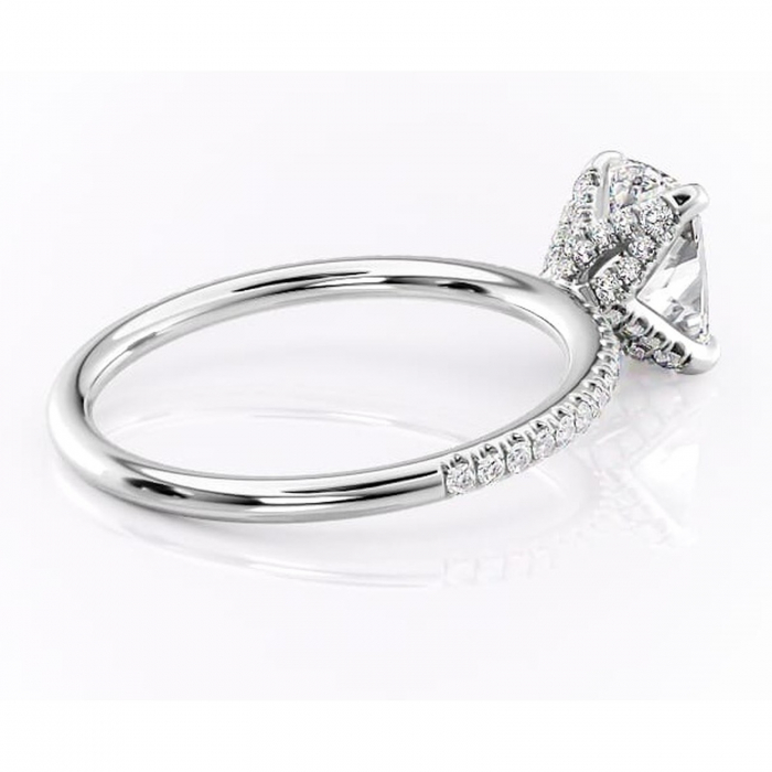 Inel de logodnă Cleo din aur Alb 14kt cu moissanite tăietură pernă – Montură pavé rafinată pentru profil înalt | Personalizează și configurează gratuit online [3]