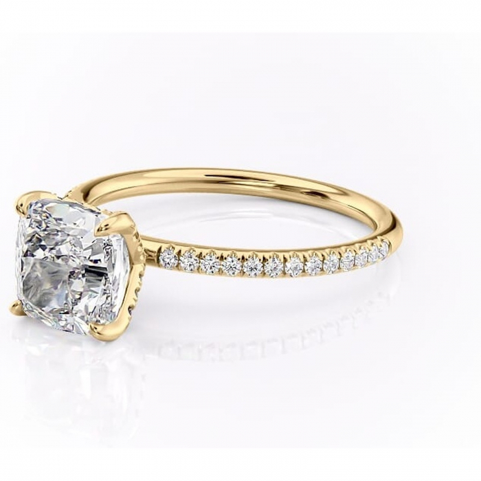 Inel de logodnă Cleo din aur Galben 18kt cu moissanite tăietură pernă – Montură pavé rafinată pentru profil înalt | Personalizează și configurează gratuit online [7]