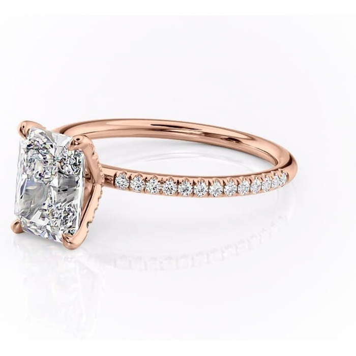 Inel de logodnă Cleo din aur Rose 14kt cu moissanite tăietură radiantă – Montură pavé rafinată pentru profil înalt | Personalizează și configurează gratuit online [7]