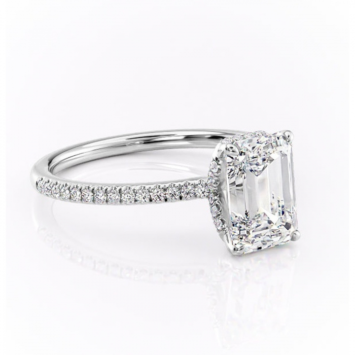 Inel de logodnă Coraline din aur Alb 14kt cu moissanite tăietură smarald – Montură pavé rafinată pentru profil înalt | Personalizează și configurează gratuit online [1]