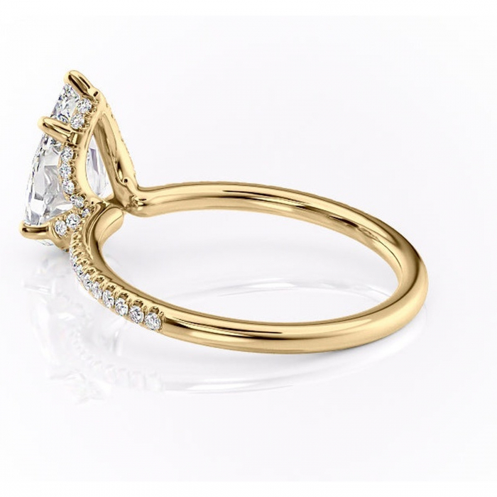 Inel de logodnă Coraline din aur Galben 18kt cu moissanite tăietură pară – Montură pavé rafinată pentru profil înalt | Personalizează și configurează gratuit online [5]