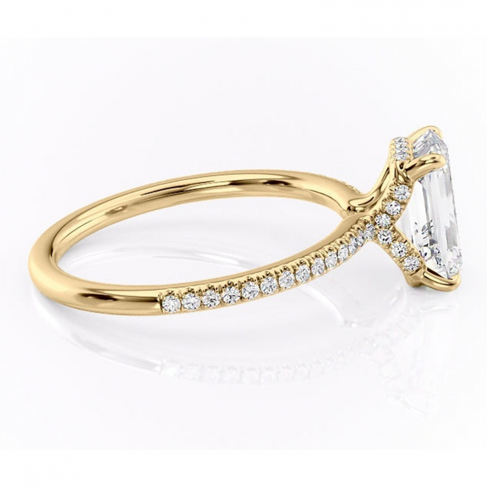 Inel de logodnă Coraline din aur Galben 14kt cu moissanite tăietură smarald – Montură pavé rafinată pentru profil înalt | Personalizează și configurează gratuit online [2]