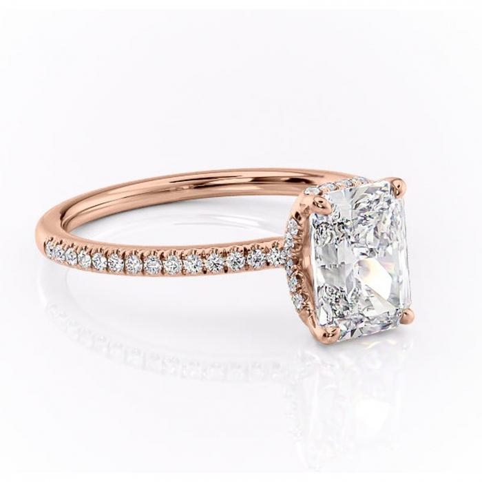 Inel de logodnă Coraline din aur Rose 14kt cu moissanite tăietură radiantă – Montură pavé rafinată pentru profil înalt | Personalizează și configurează gratuit online [1]