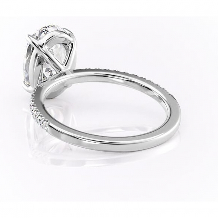 Inel de logodnă Cordelia din aur Alb 14kt cu moissanite tăietură ovală – Profil pătrat rafinată pentru profil înalt | Personalizează și configurează gratuit online [4]