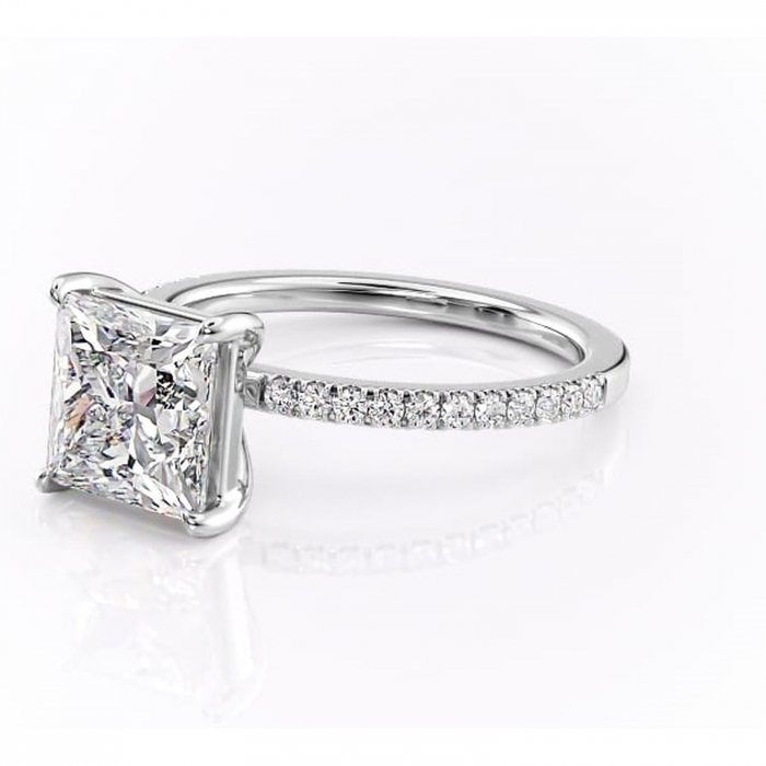 Inel de logodnă Cordelia din aur Alb 18kt cu moissanite tăietură princess – Profil pătrat rafinată pentru profil înalt | Personalizează și configurează gratuit online [7]