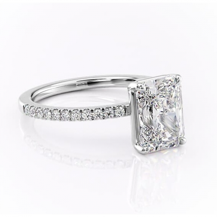 Inel de logodnă Cordelia din aur Alb 14kt cu moissanite tăietură radiantă – Profil pătrat rafinată pentru profil înalt | Personalizează și configurează gratuit online [1]