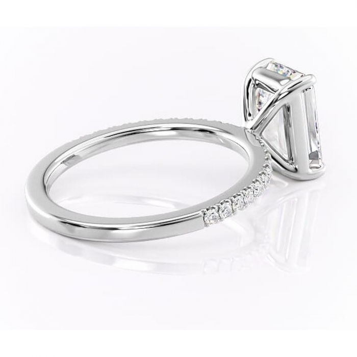 Inel de logodnă Cordelia din aur Alb 14kt cu moissanite tăietură smarald – Profil pătrat rafinată pentru profil înalt | Personalizează și configurează gratuit online [3]