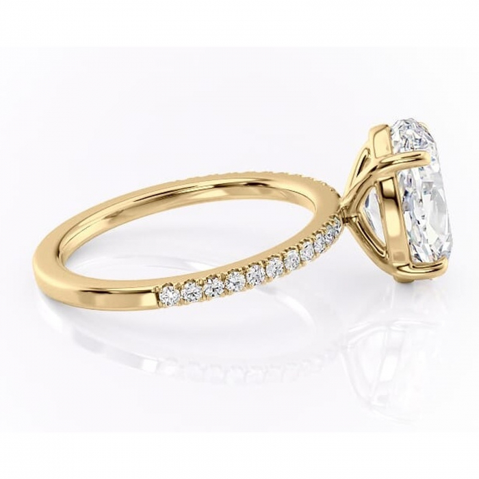 Inel de logodnă Cordelia din aur Galben 14kt cu moissanite tăietură ovală – Profil pătrat rafinată pentru profil înalt | Personalizează și configurează gratuit online [2]
