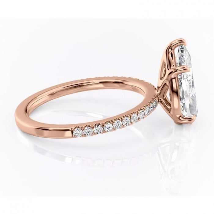 Inel de logodnă Cordelia din aur Rose 18kt cu moissanite tăietură pară – Profil pătrat rafinată pentru profil înalt | Personalizează și configurează gratuit online [2]