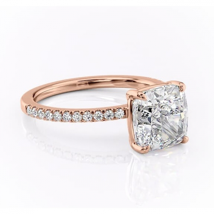 Inel de logodnă Cordelia din aur Rose 14kt cu moissanite tăietură pernă – Profil pătrat rafinată pentru profil înalt | Personalizează și configurează gratuit online [1]