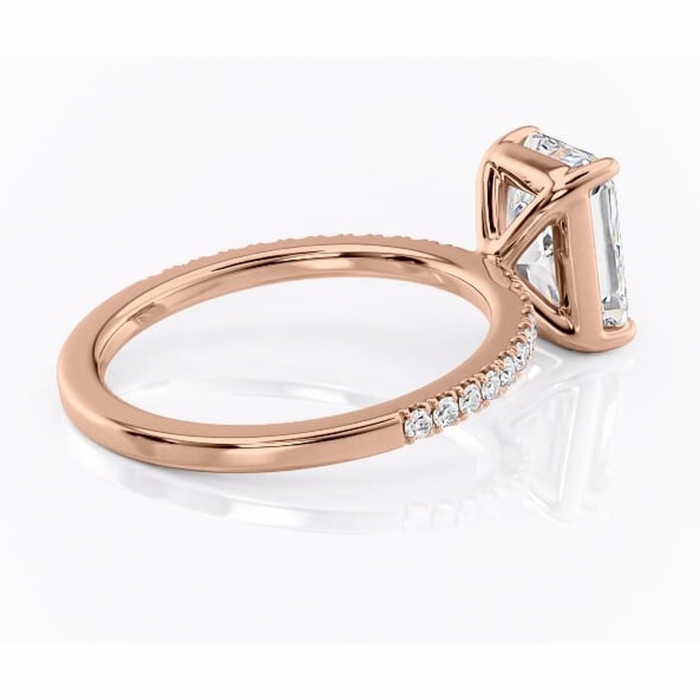 Inel de logodnă Cordelia din aur Rose 14kt cu moissanite tăietură radiantă – Profil pătrat rafinată pentru profil înalt | Personalizează și configurează gratuit online [3]