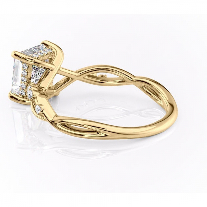 Inel de logodnă Crystal din aur Galben 14kt cu moissanite tăietură princess – Pietre laterale rafinată pentru profil mediu | Personalizează și configurează gratuit online [5]