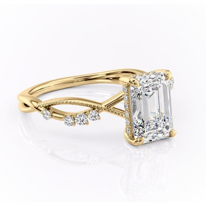 Inel de logodnă Crystal din aur Galben 14kt cu moissanite tăietură smarald – Pietre laterale rafinată pentru profil mediu | Personalizează și configurează gratuit online [1]