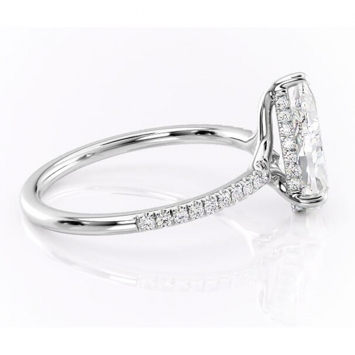 Inel de logodnă Daisy din aur Alb 14kt cu moissanite tăietură pară – Montură pavé rafinată pentru profil jos | Personalizează și configurează gratuit online [2]
