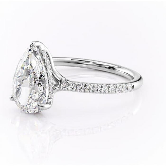 Inel de logodnă Daisy din aur Alb 14kt cu moissanite tăietură pară – Montură pavé rafinată pentru profil jos | Personalizează și configurează gratuit online [7]