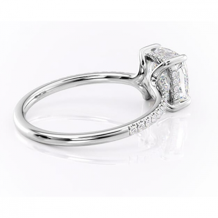 Inel de logodnă Daisy din aur Alb 14kt cu moissanite tăietură pernă – Montură pavé rafinată pentru profil jos | Personalizează și configurează gratuit online [3]