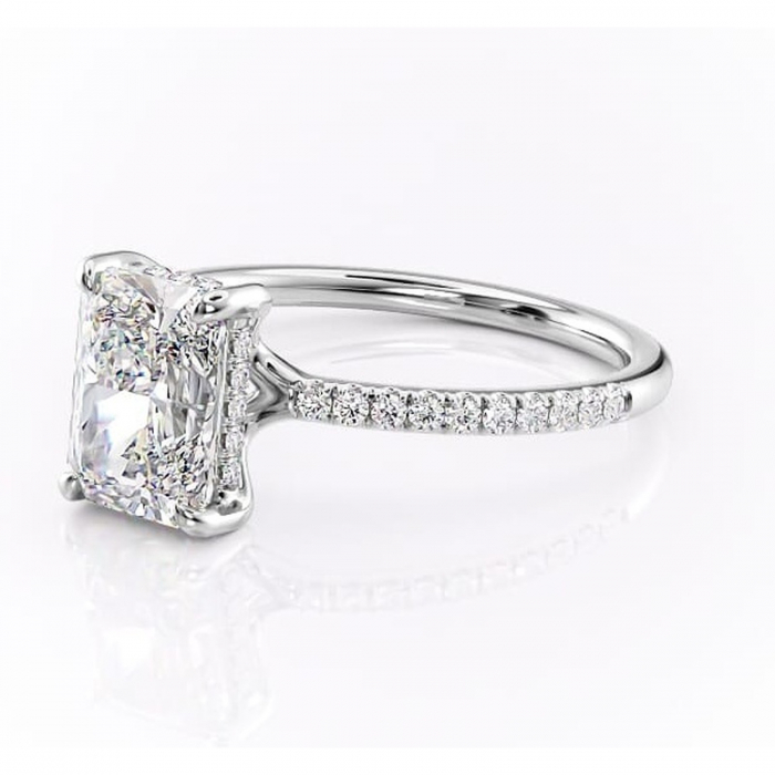 Inel de logodnă Daisy din aur Alb 18kt cu moissanite tăietură radiantă – Montură pavé rafinată pentru profil jos | Personalizează și configurează gratuit online [7]
