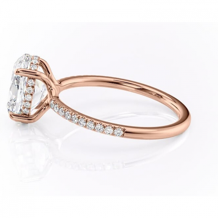 Inel de logodnă Daisy din aur Rose 14kt cu moissanite tăietură ovală – Montură pavé rafinată pentru profil jos | Personalizează și configurează gratuit online [6]