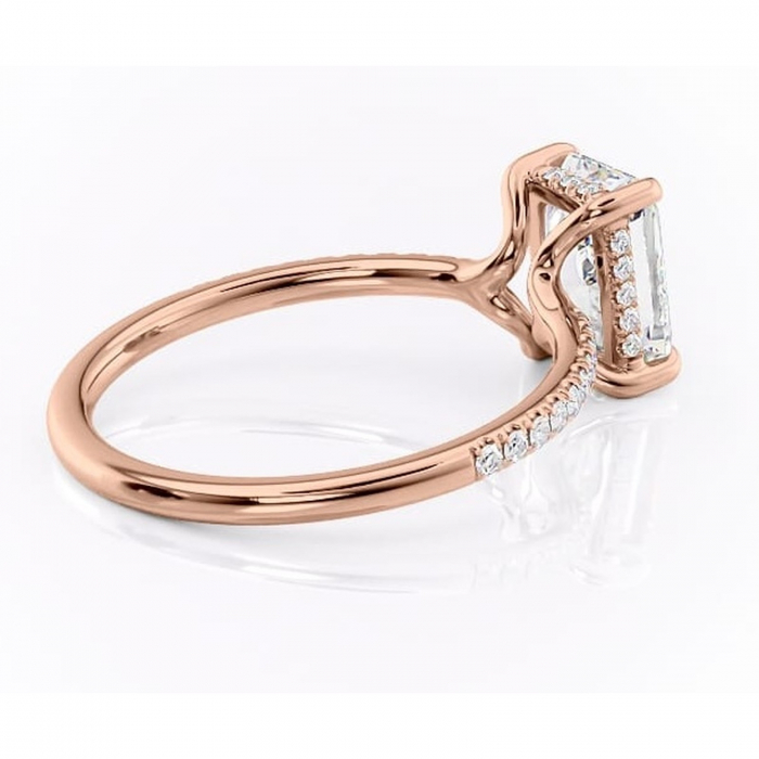 Inel de logodnă Daisy din aur Rose 14kt cu moissanite tăietură radiantă – Montură pavé rafinată pentru profil jos | Personalizează și configurează gratuit online [3]