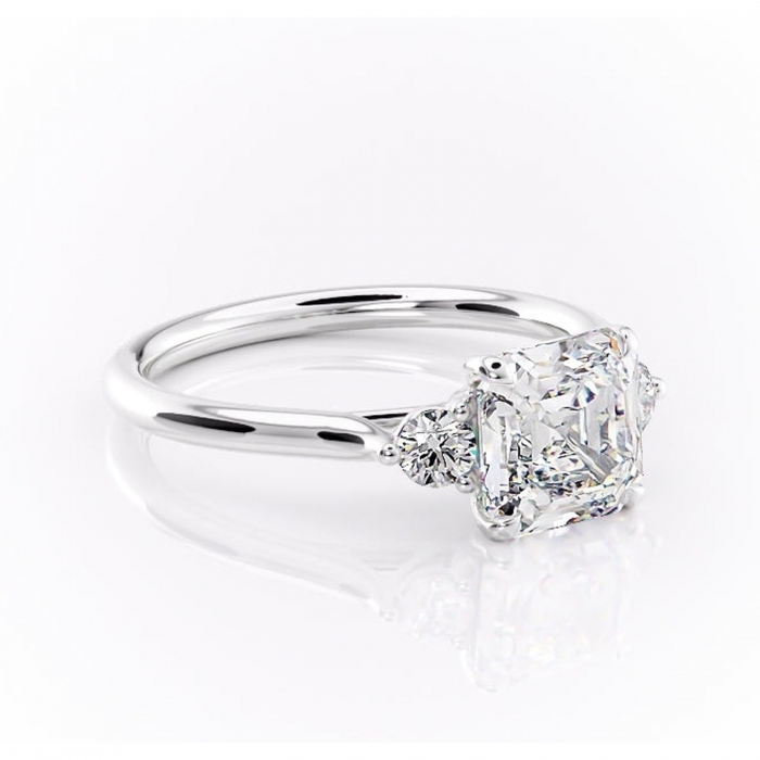 Inel de logodnă Delphine din aur Alb 14kt cu moissanite tăietură asscher – Montură cu trei pietre rafinată pentru profil mediu | Personalizează și configurează gratuit online [1]