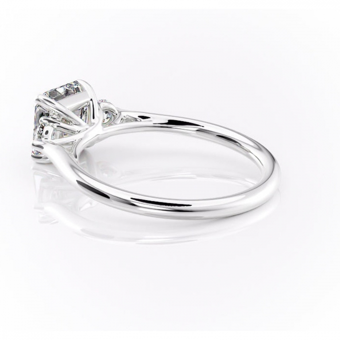 Inel de logodnă Delphine din aur Alb 14kt cu moissanite tăietură asscher – Montură cu trei pietre rafinată pentru profil mediu | Personalizează și configurează gratuit online [5]