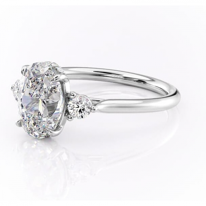 Inel de logodnă Delphine din aur Alb 14kt cu moissanite tăietură ovală – Montură cu trei pietre rafinată pentru profil mediu | Personalizează și configurează gratuit online [7]