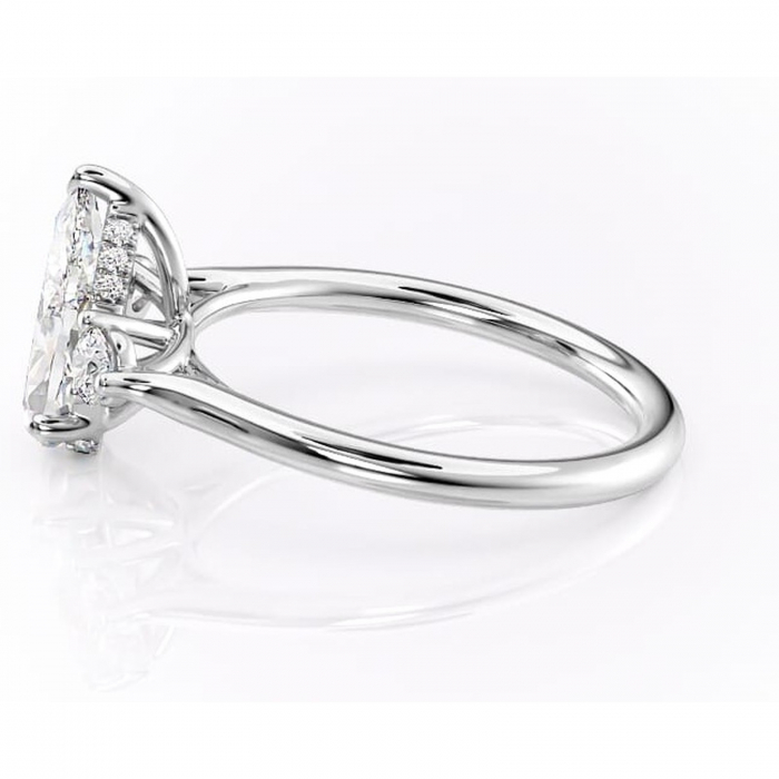 Inel de logodnă Delphine din aur Alb 14kt cu moissanite tăietură pară – Montură cu trei pietre rafinată pentru profil mediu | Personalizează și configurează gratuit online [6]