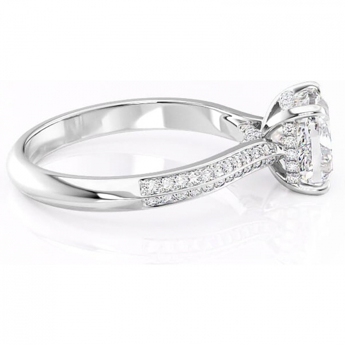 Inel de logodnă Elara din aur Alb 14kt cu moissanite tăietură pernă – Montură pavé rafinată pentru profil înalt | Personalizează și configurează gratuit online [2]