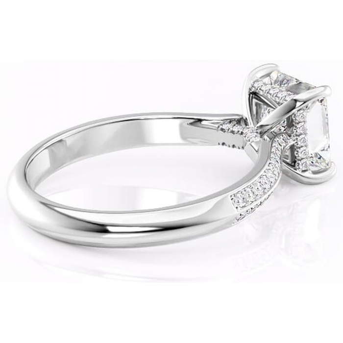 Inel de logodnă Elara din aur Alb 18kt cu moissanite tăietură princess – Montură pavé rafinată pentru profil înalt | Personalizează și configurează gratuit online [3]