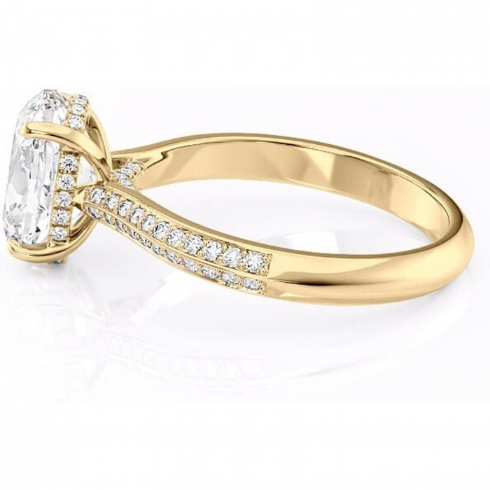 Inel de logodnă Elara din aur Galben 18kt cu moissanite tăietură ovală – Montură pavé rafinată pentru profil înalt | Personalizează și configurează gratuit online [6]