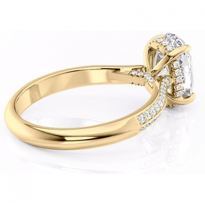 Inel de logodnă Elara din aur Galben 18kt cu moissanite tăietură ovală – Montură pavé rafinată pentru profil înalt | Personalizează și configurează gratuit online [3]