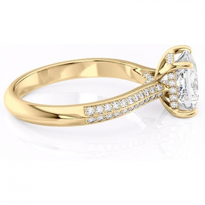 Inel de logodnă Elara din aur Galben 14kt cu moissanite tăietură princess – Montură pavé rafinată pentru profil înalt | Personalizează și configurează gratuit online [2]