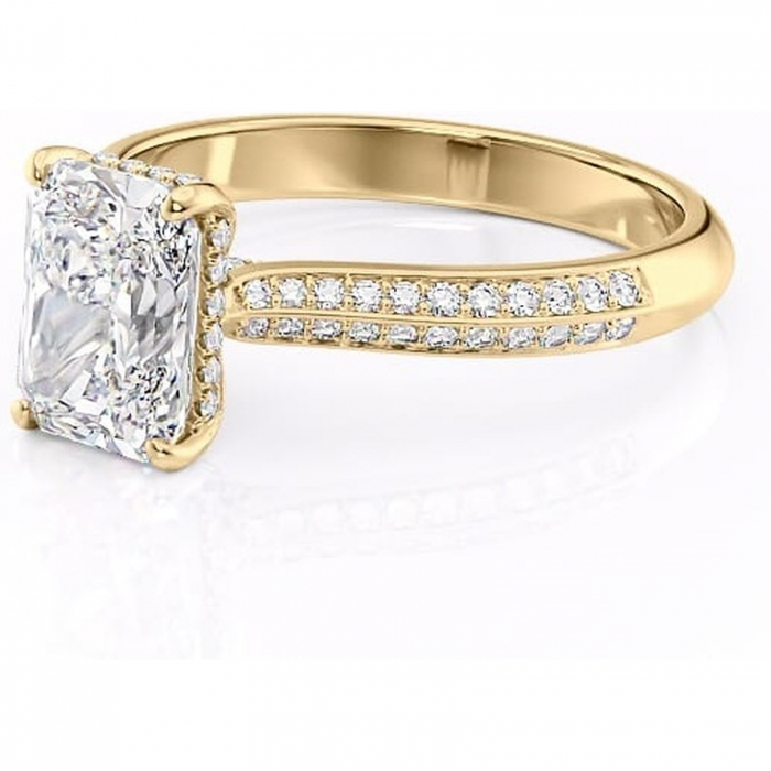 Inel de logodnă Elara din aur Galben 18kt cu moissanite tăietură radiantă – Montură pavé rafinată pentru profil înalt | Personalizează și configurează gratuit online [7]