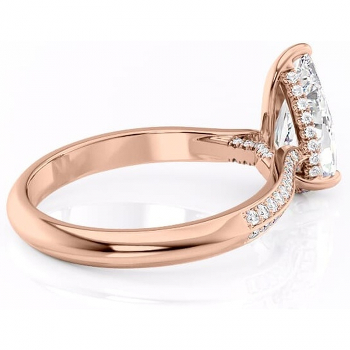 Inel de logodnă Elara din aur Rose 18kt cu moissanite tăietură pară – Montură pavé rafinată pentru profil înalt | Personalizează și configurează gratuit online [3]