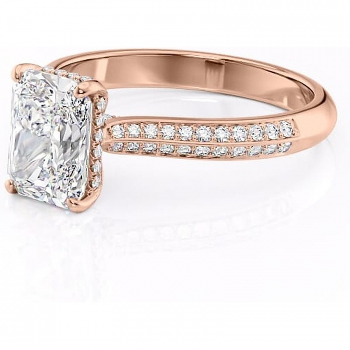 Inel de logodnă Elara din aur Rose 14kt cu moissanite tăietură radiantă – Montură pavé rafinată pentru profil înalt | Personalizează și configurează gratuit online [7]
