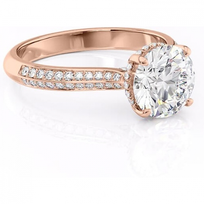 Inel de logodnă Elara din aur Rose 14kt cu moissanite tăietură rotundă – Montură pavé rafinată pentru profil înalt | Personalizează și configurează gratuit online [1]