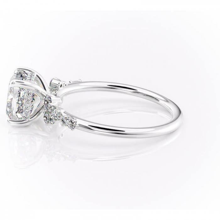 Inel de logodnă Elaris din aur Alb 14kt cu moissanite tăietură pernă – Pietre laterale rafinată pentru profil înalt | Personalizează și configurează gratuit online [6]