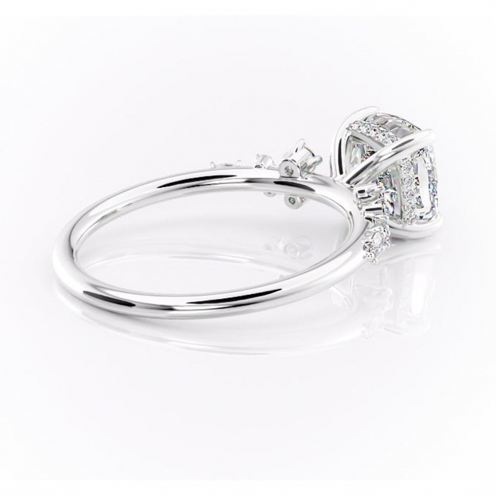 Inel de logodnă Elaris din aur Alb 14kt cu moissanite tăietură pernă – Pietre laterale rafinată pentru profil înalt | Personalizează și configurează gratuit online [3]