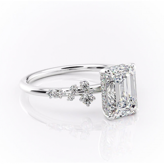 Inel de logodnă Elaris din aur Alb 14kt cu moissanite tăietură smarald – Pietre laterale rafinată pentru profil înalt | Personalizează și configurează gratuit online [1]
