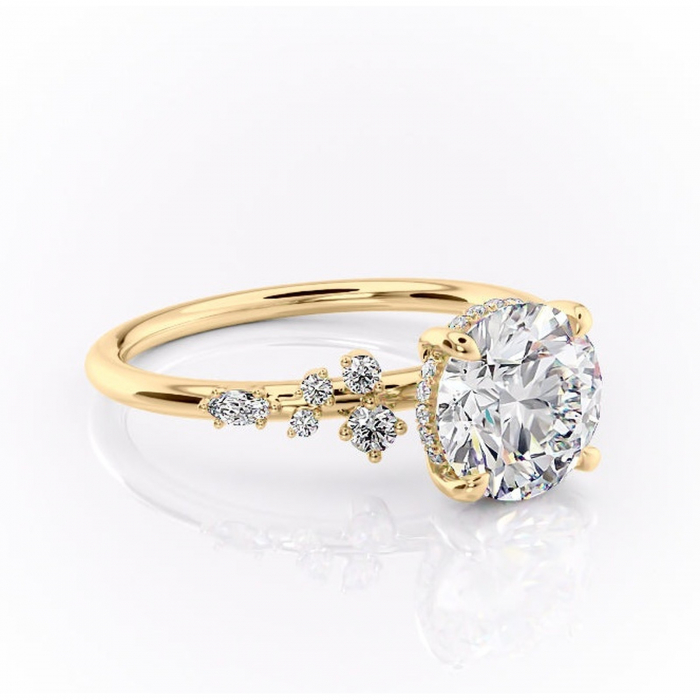 Inel de logodnă Elaris din aur Galben 14kt cu moissanite tăietură rotundă – Pietre laterale rafinată pentru profil înalt | Personalizează și configurează gratuit online [1]