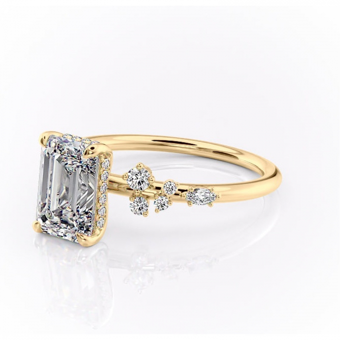 Inel de logodnă Elaris din aur Galben 14kt cu moissanite tăietură smarald – Pietre laterale rafinată pentru profil înalt | Personalizează și configurează gratuit online [7]