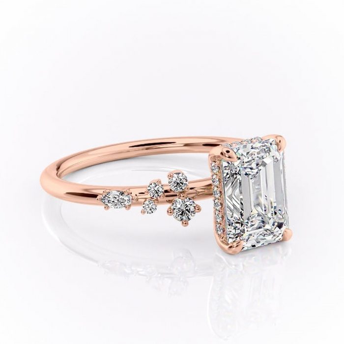 Inel de logodnă Elaris din aur Rose 14kt cu moissanite tăietură smarald – Pietre laterale rafinată pentru profil înalt | Personalizează și configurează gratuit online [1]