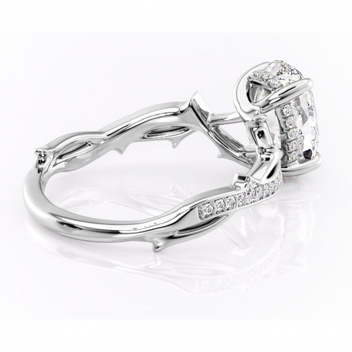 Inel de logodnă Eleanor din aur Alb 14kt cu moissanite tăietură ovală – Montură pavé rafinată pentru profil mediu | Personalizează și configurează gratuit online [3]